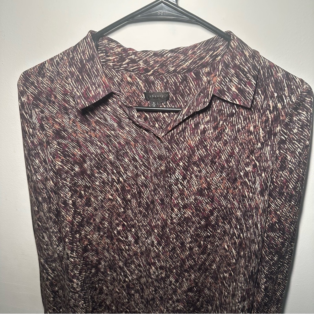 Theory Silk Sheer Button Up Abstract Print Blouse Size S | Minimalist Workwear - Picture 5 of 10
